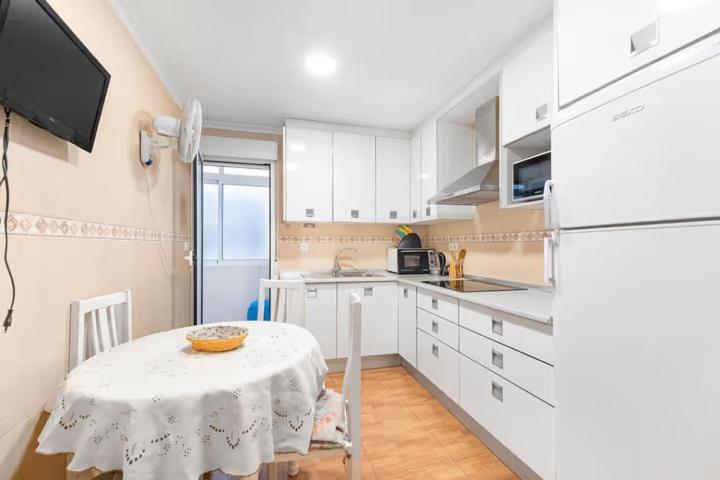 Yovalu Con Balcon,Yovalu1Sin Balcon, Yovalutres Con Piscina Apartment Torrevieja Phòng bức ảnh