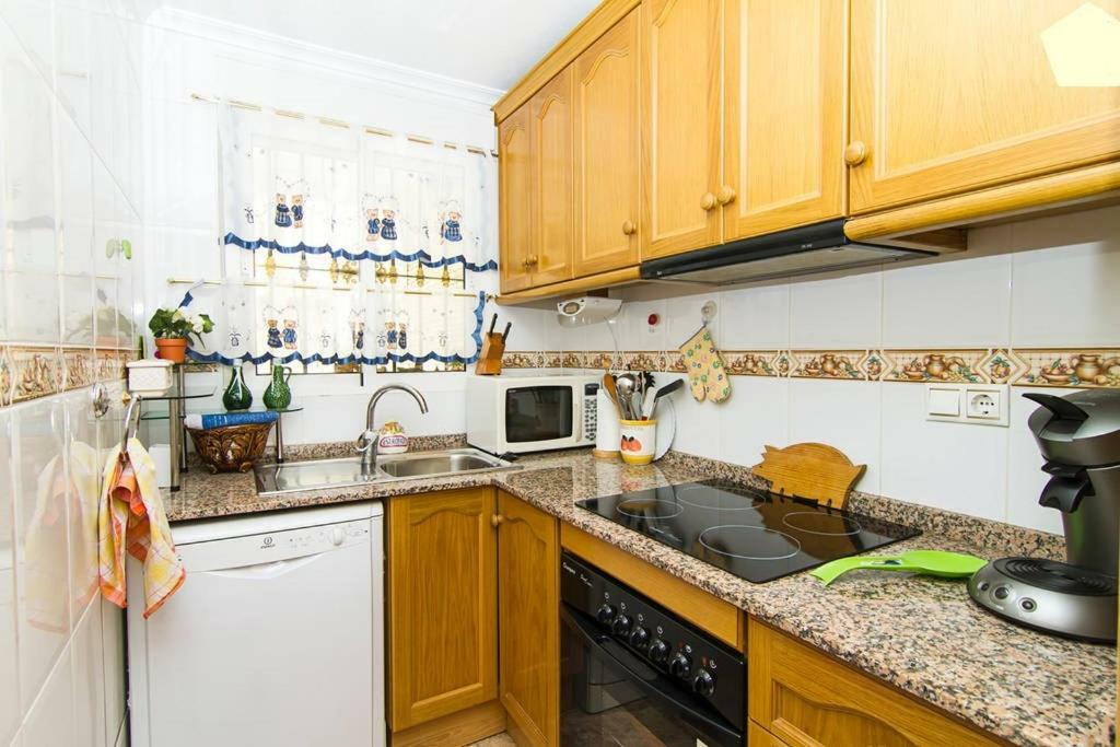 Yovalu Con Balcon,Yovalu1Sin Balcon, Yovalutres Con Piscina Apartment Torrevieja Ngoại thất bức ảnh